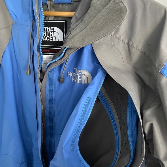 North Face Summit Series Outer Shell Jacket - Picture 14 of 14
